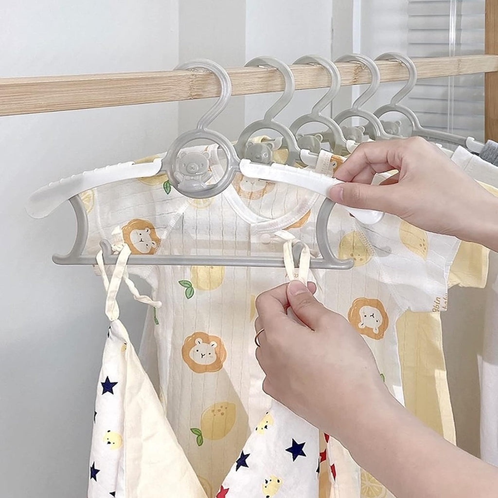 Baby Clothes Hangers 50 Pack, Plastic Kids Hangers Space Saving for Closet