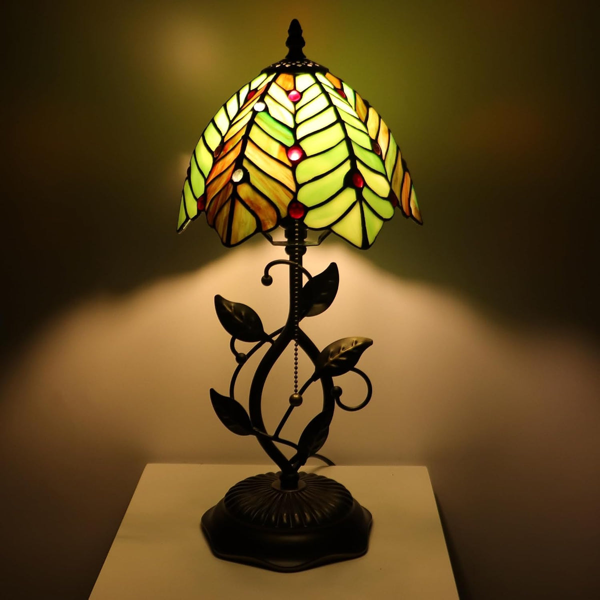 Tiffany Style Stained Glass Table Lamp Green Coconut Leaves 18 Inch