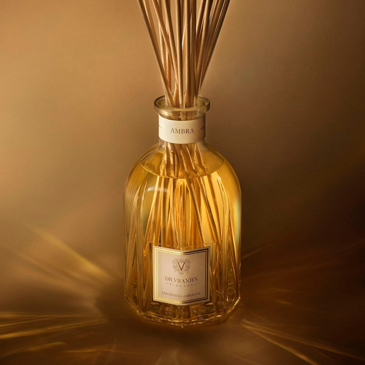 Dr. Vranjes - Ambra 250 ml Reed Diffuser + Elegant Shopping Bag, Luxury Home Fragrance, Made in Italy, Amber, Patchouli, Sandalwood