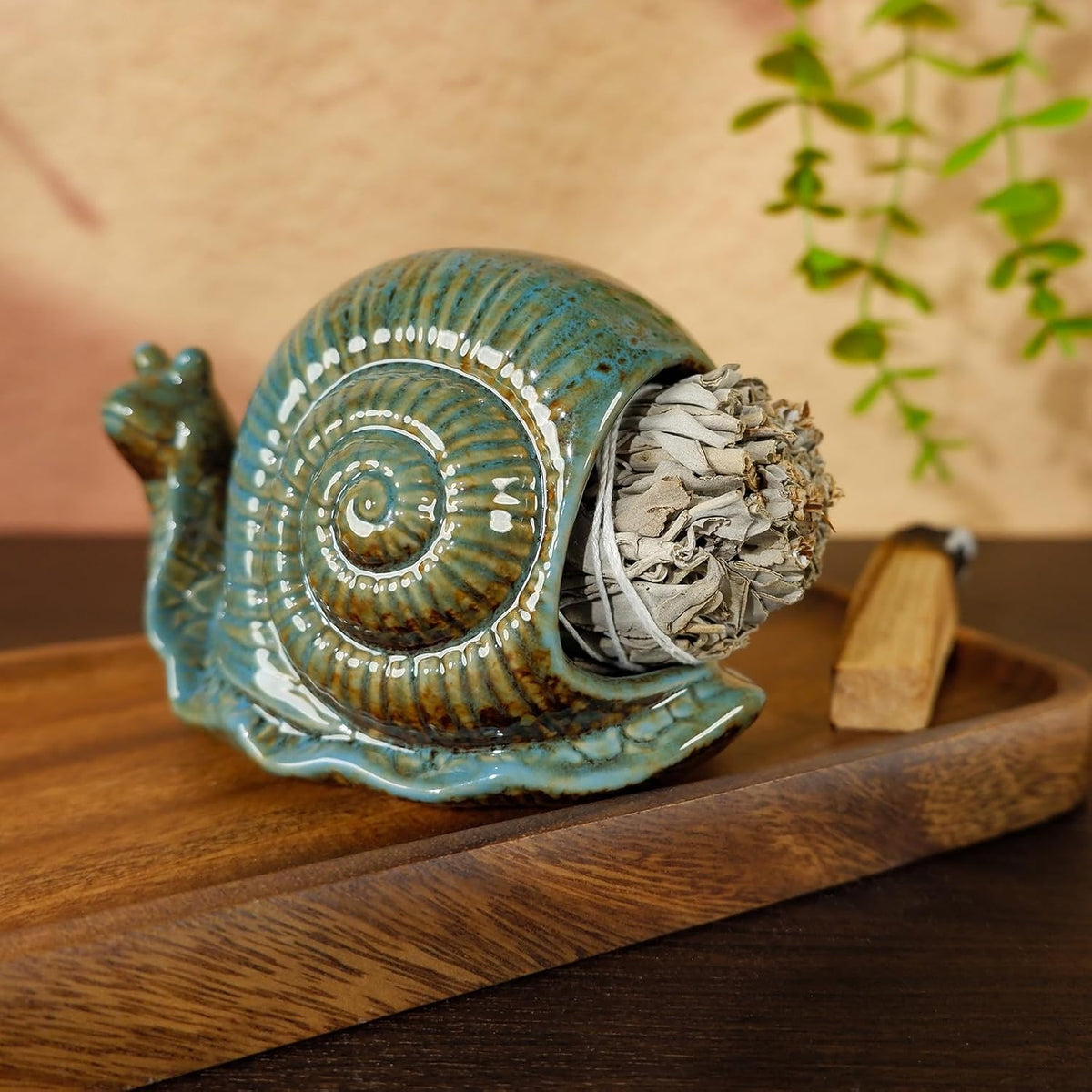 MOUGIGI Blue Ceramic Snail Palo Santo Holder – Elegant Chiminea