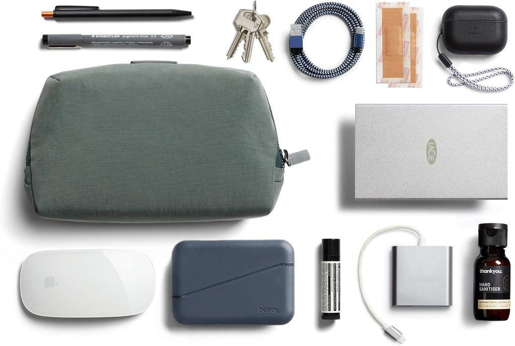 Bellroy Desk Caddy, Tech Organizer - Everglade