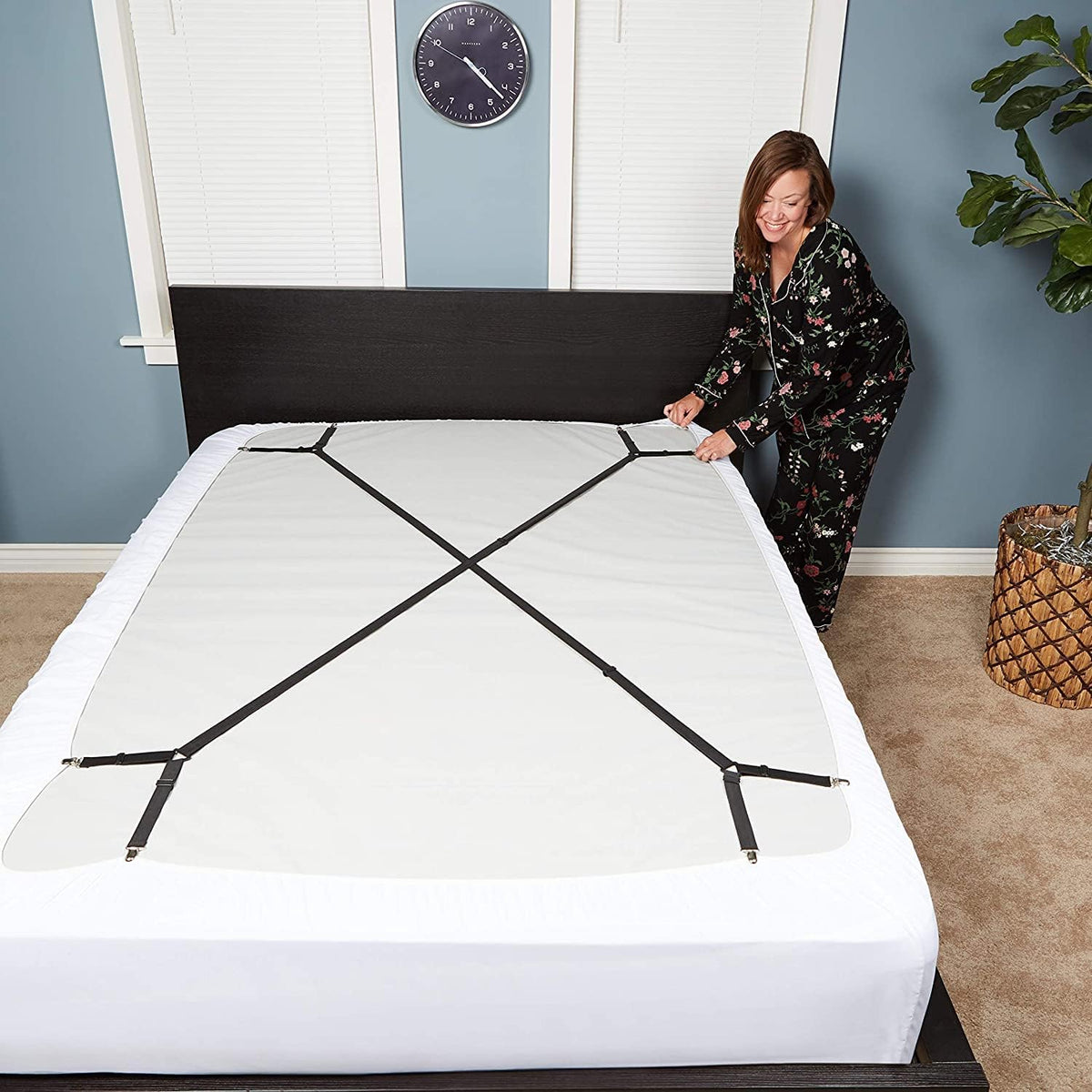 FeelAtHome Criss-Cross Bed Sheet Holders, 2 PCS White, Mattress Straps