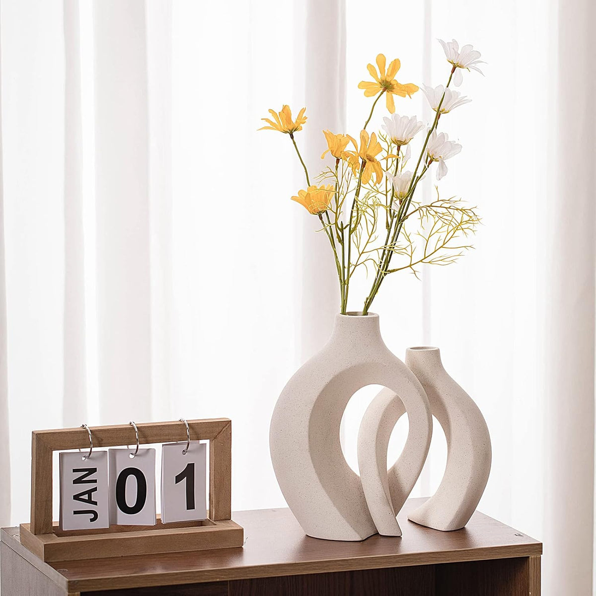Liotww Off White Ceramic Flower Vase Home Decor Shaped Hollow Vase Set of 2