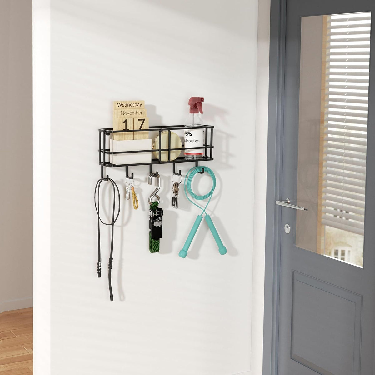 SRIWATANA Key Holder Wall Mount with 5 Hooks, Metal Mail Organizer, Black