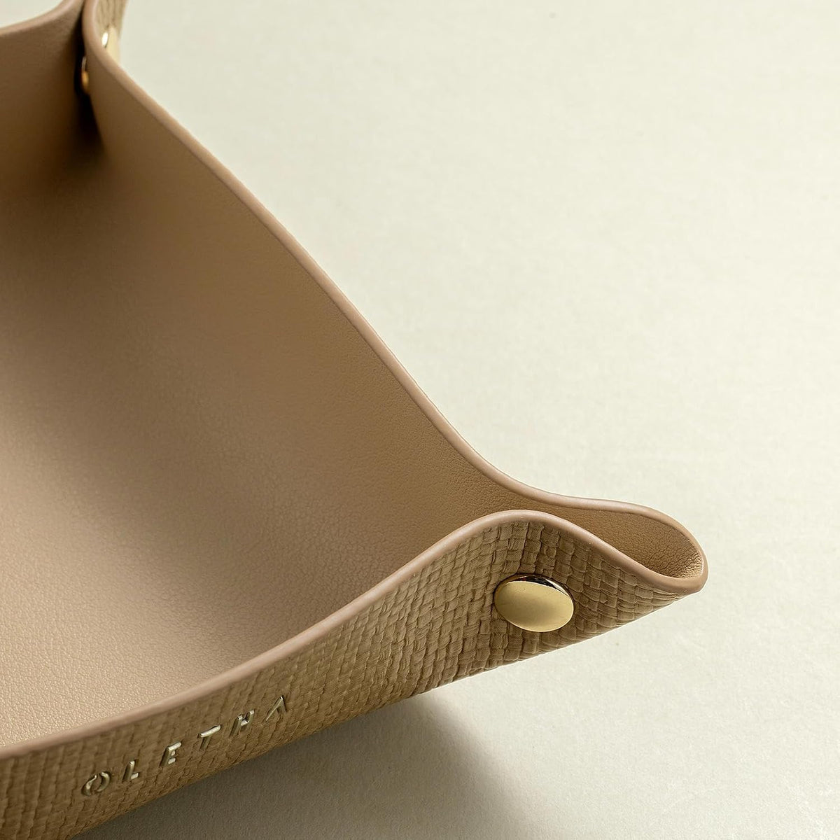 OLETHA Foldable Valet Tray, Travel Essentials, Raffia Embossed, Wheat