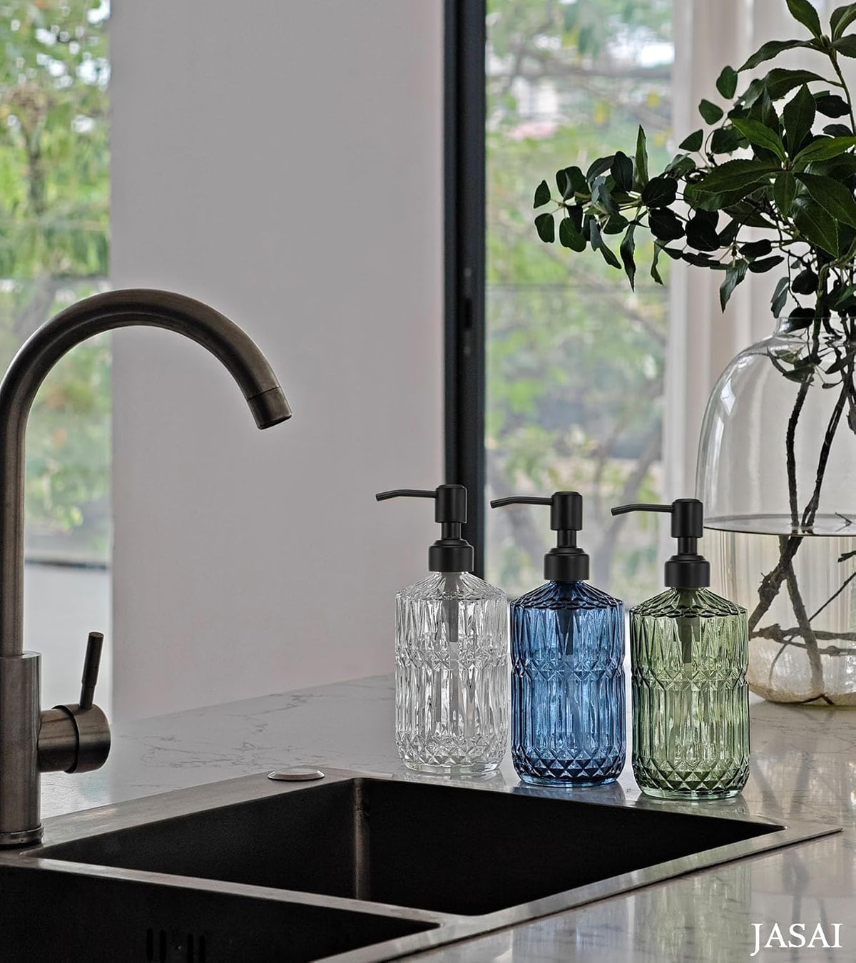 JASAI 18 Oz Green Soap Dispenser with Black Rust Proof Pump