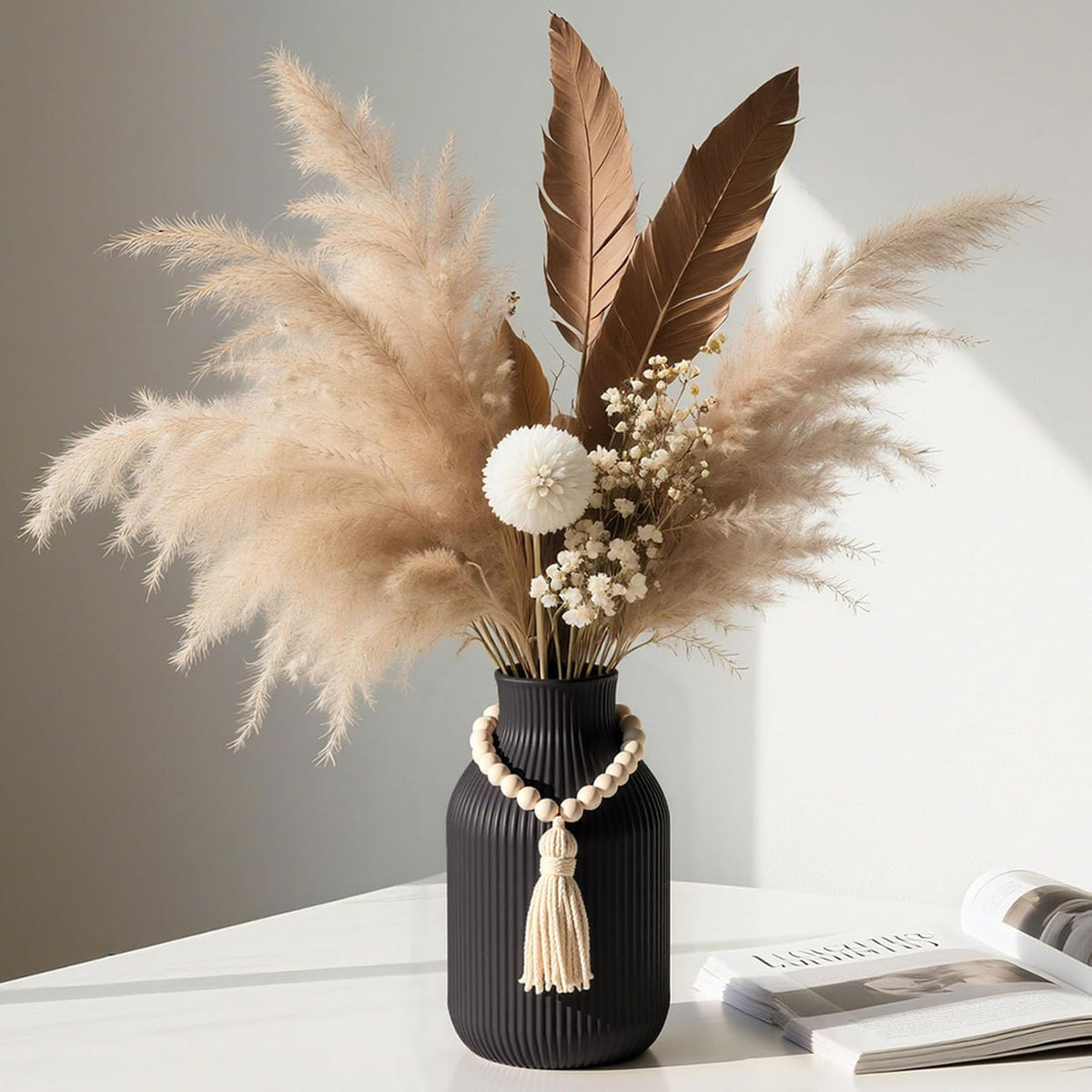 JOHOUSE Black Ceramic Vase, 7.9 Inch Flower Vase for Pampas Grass