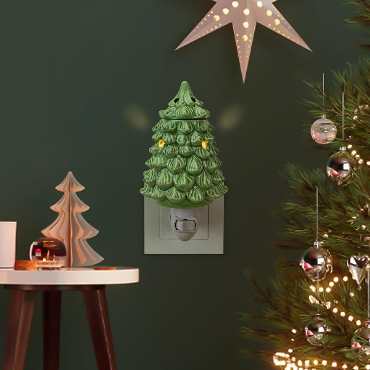 STAR MOON Christmas Wax Melt Warmer, Christmas Tree Plug in Wax Warmer, Scentsy Warmer for Fragrance Oil, Night Light Wax Burner Decoration with Two Bulbs