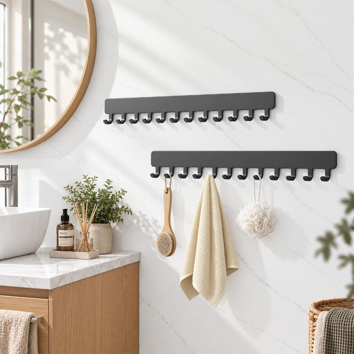 Self-Adhesive Necklace Holder, Wall Mounted Jewelry Organizer, Black