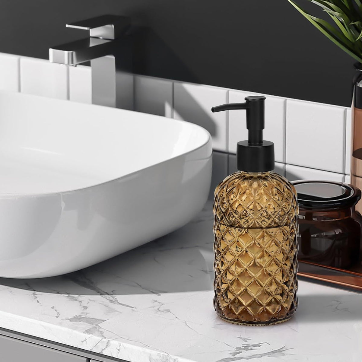 1 Pack 13.5oz Glass Soap Dispenser with Plastic Pump, Diamond Design Refillable Hand Soap Dispenser for Hand Wash, Bathroom and Kitchen (Amber)