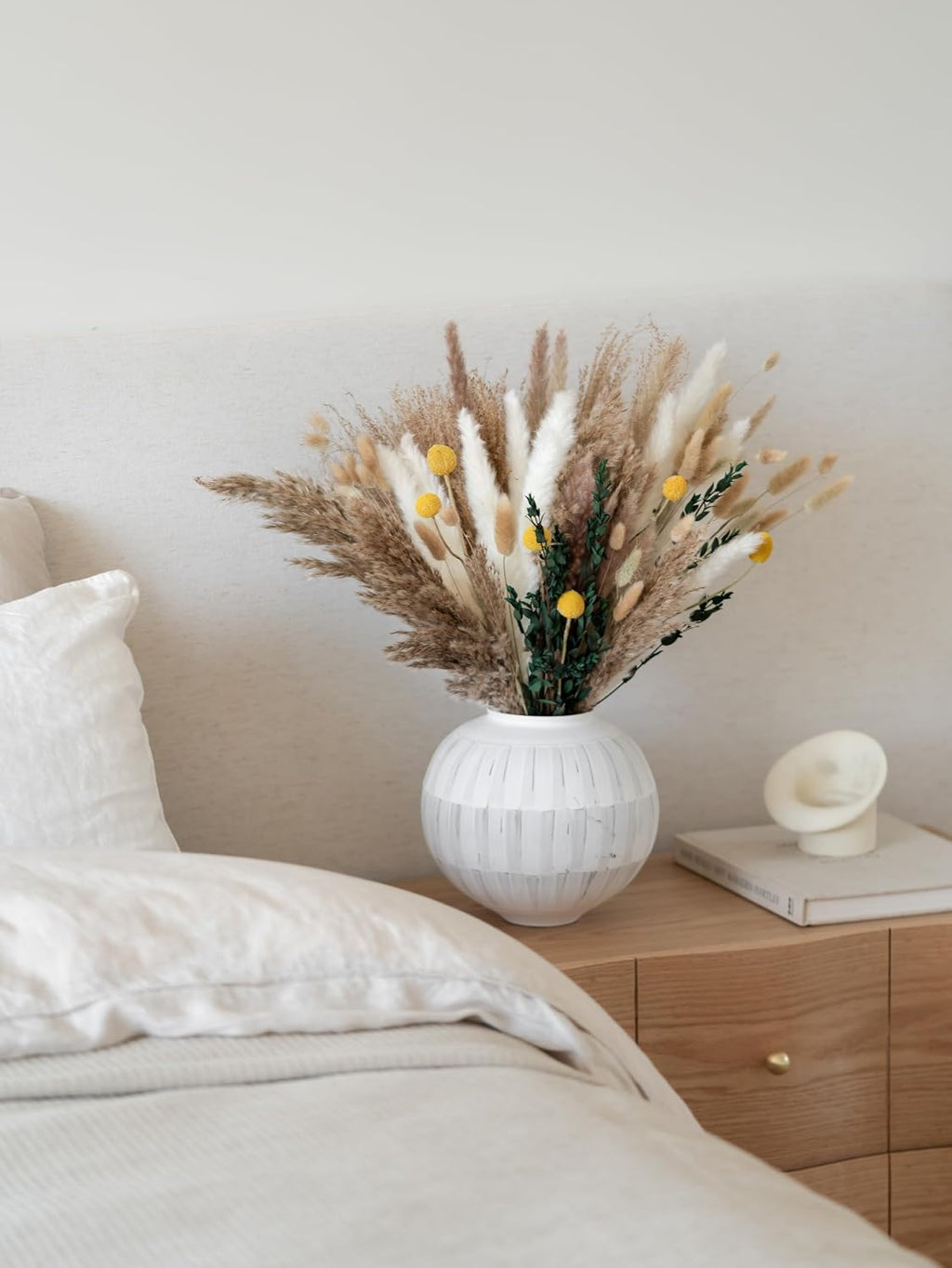 Natural Dried Pampas Grass Bouquet (103-Piece) for Boho Wedding & Home Decor - Farmhouse Centerpiece with Eucalyptus, White/Brown, 14-17 Inches