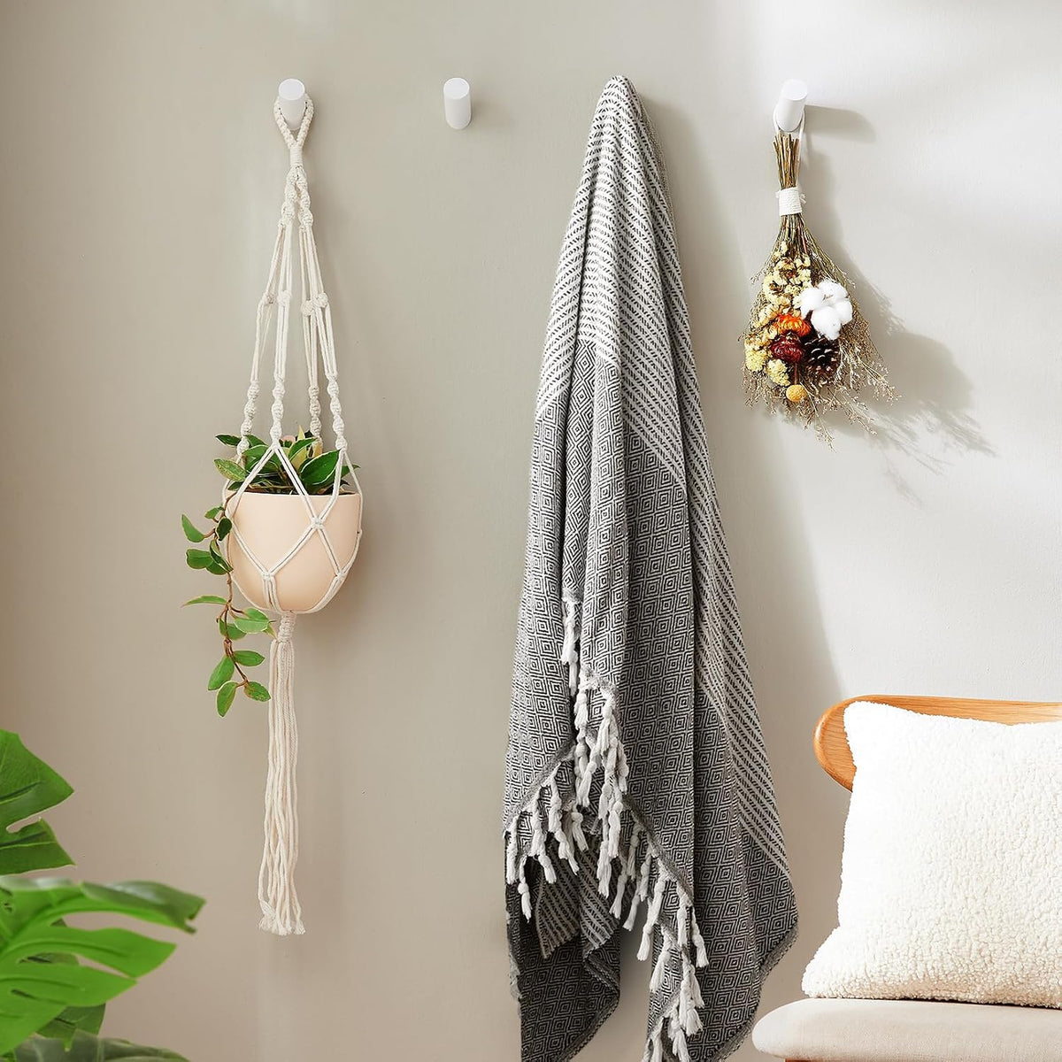 Felidio Wood Wall Hooks, 4 Pack Coat Hooks Wall Mounted, Rustic Wooden Heavy Duty Robe Hook Hat Rack, Hook for Hanging Bathroom Towels Clothes Hanger (White)