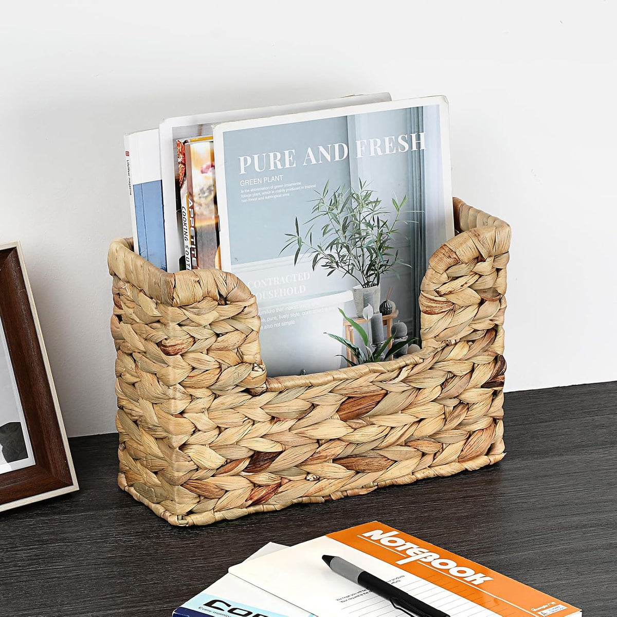 BTSKY Woven Magazine Holder, Hanging Water Hyacinth Mail Baskets for Wall