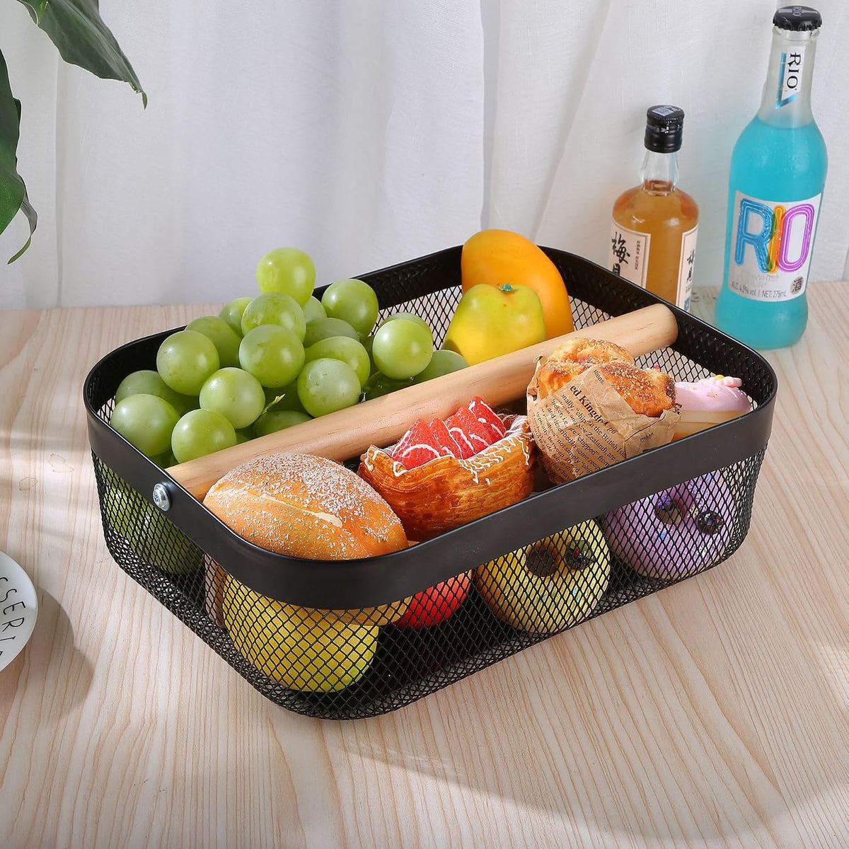 AJIODA Metal Mesh Steel Storage Basket, Garden Harvest Wire Organizer Basket Multi-functional Kitchen Fruit Basket with Wooden Removable Partition & Handle for Bathroom Picnic Decor Cabinet, Black