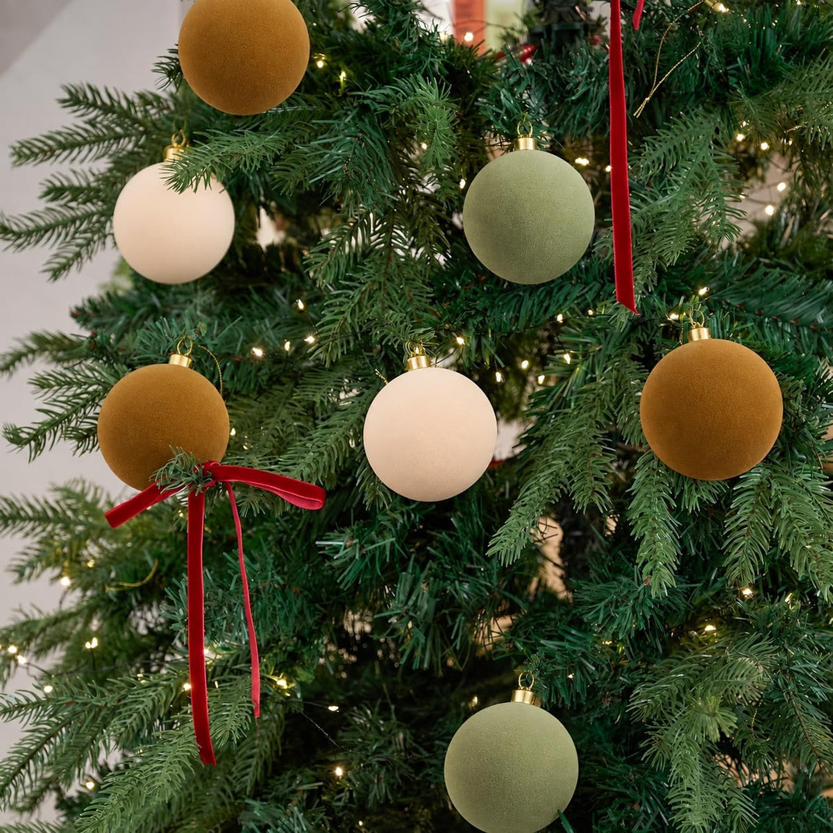 DN DECONATION 9Pcs Velvet Christmas Balls Set, Flocked Christmas Tree Decor