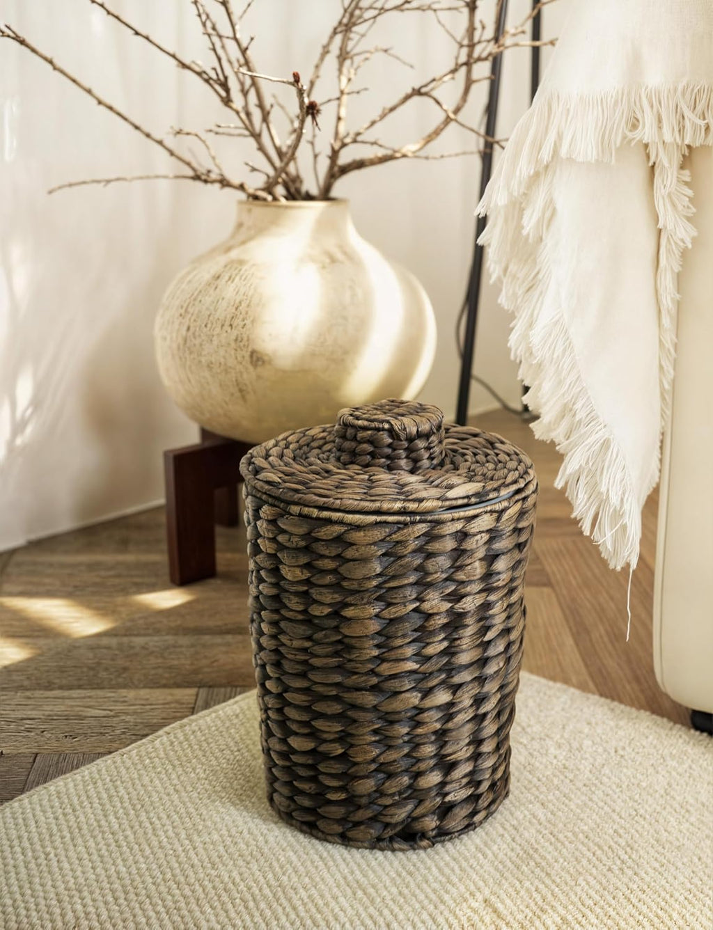 Tidita Wicker Trash Can with Lid, Wicker Waste Basket 1.5Gallon,Black Color