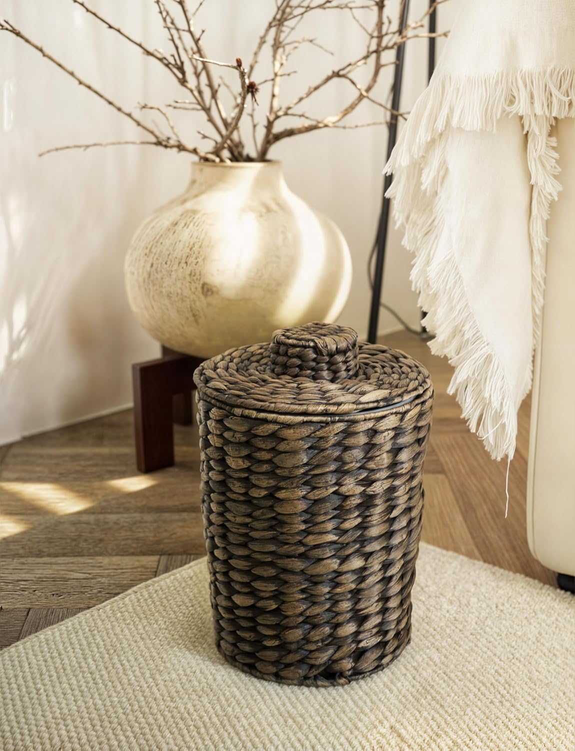 Tidita Wicker Trash Can with Lid, Wicker Waste Basket 1.5Gallon,Black Color