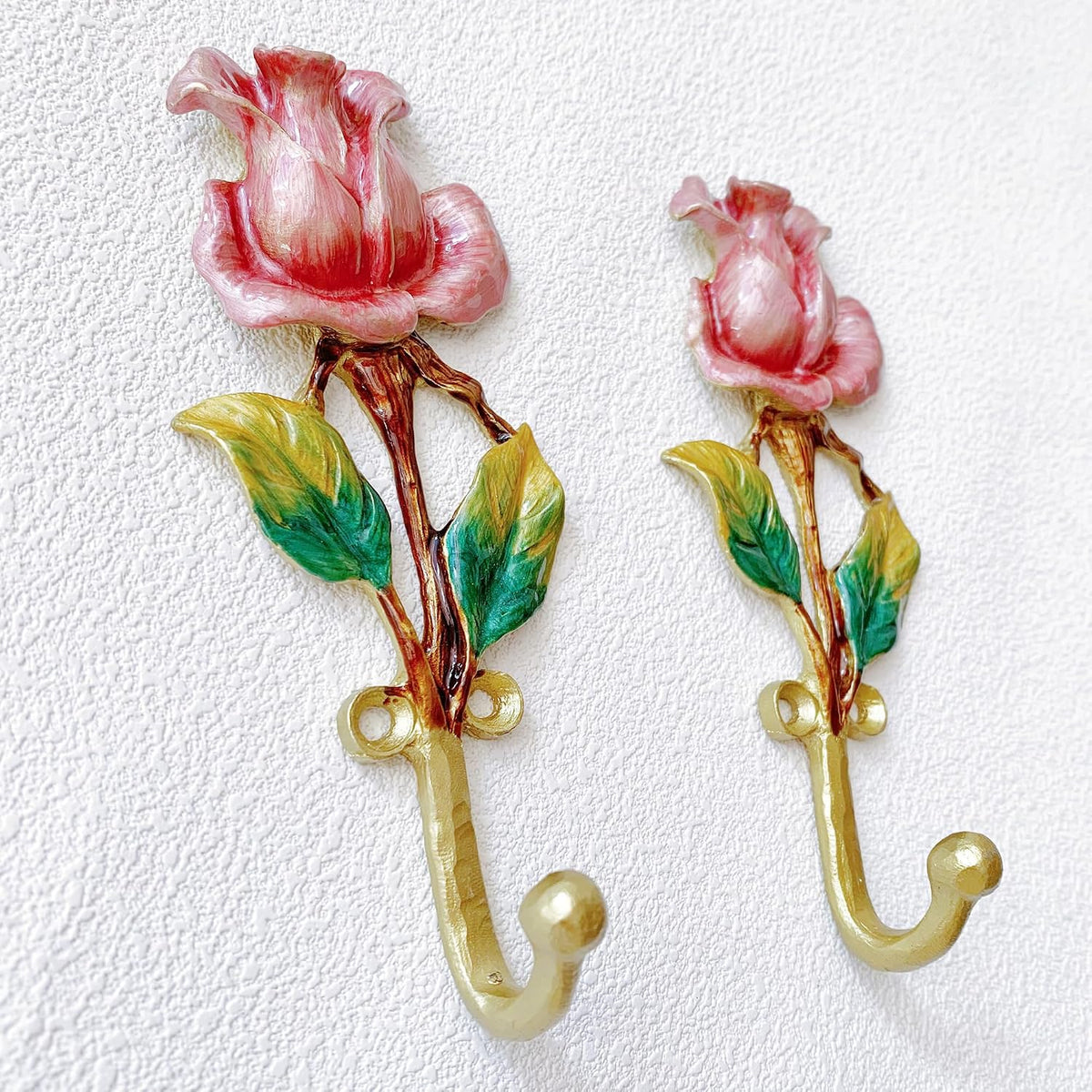 Vintage Rose-Shaped Decorative Wall Hooks, 2 Pack Hand-Painted Floral Metal Wall Hook Rack Hangers for Hanging Coats, Clothes, Keys, Hats, and Towels