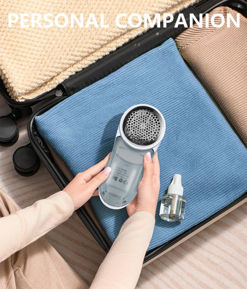 Fabric Shaver, Electric Lint Remover for Clothes & Furniture, Sweater Shaver & Pilling Remover, Depiller wtih 2 Extra Blades Included, Lint Shaver for Clothing - Battery Operated