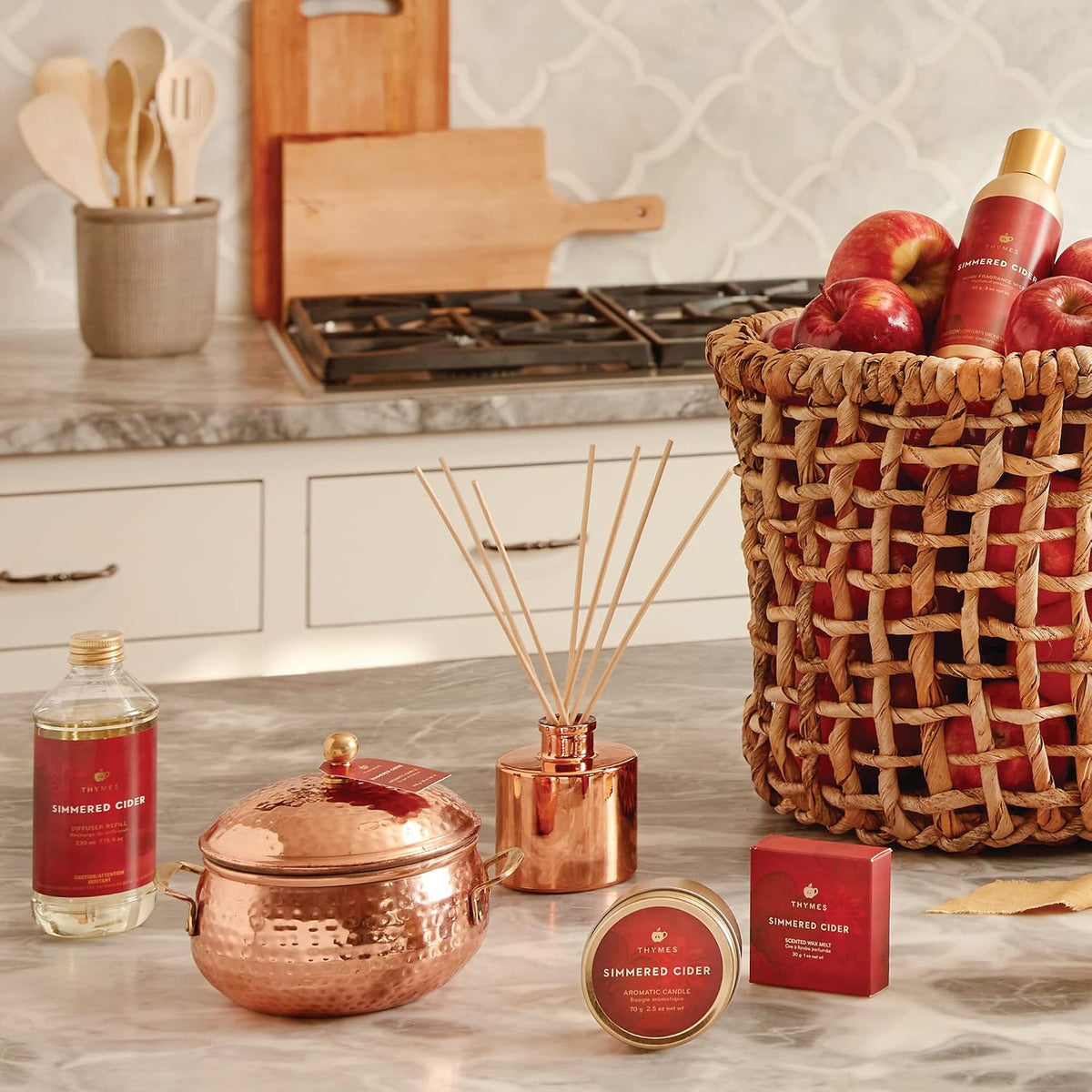 Thymes Petite Oil Reed Diffuser Set – Includes Reed Diffuser Sticks, Fragrance Oil, & Glass Bottle – Luxury Home Decor – Fall Decor – Fall Scents – Rose Gold (Simmered Cider, 4 fl oz)