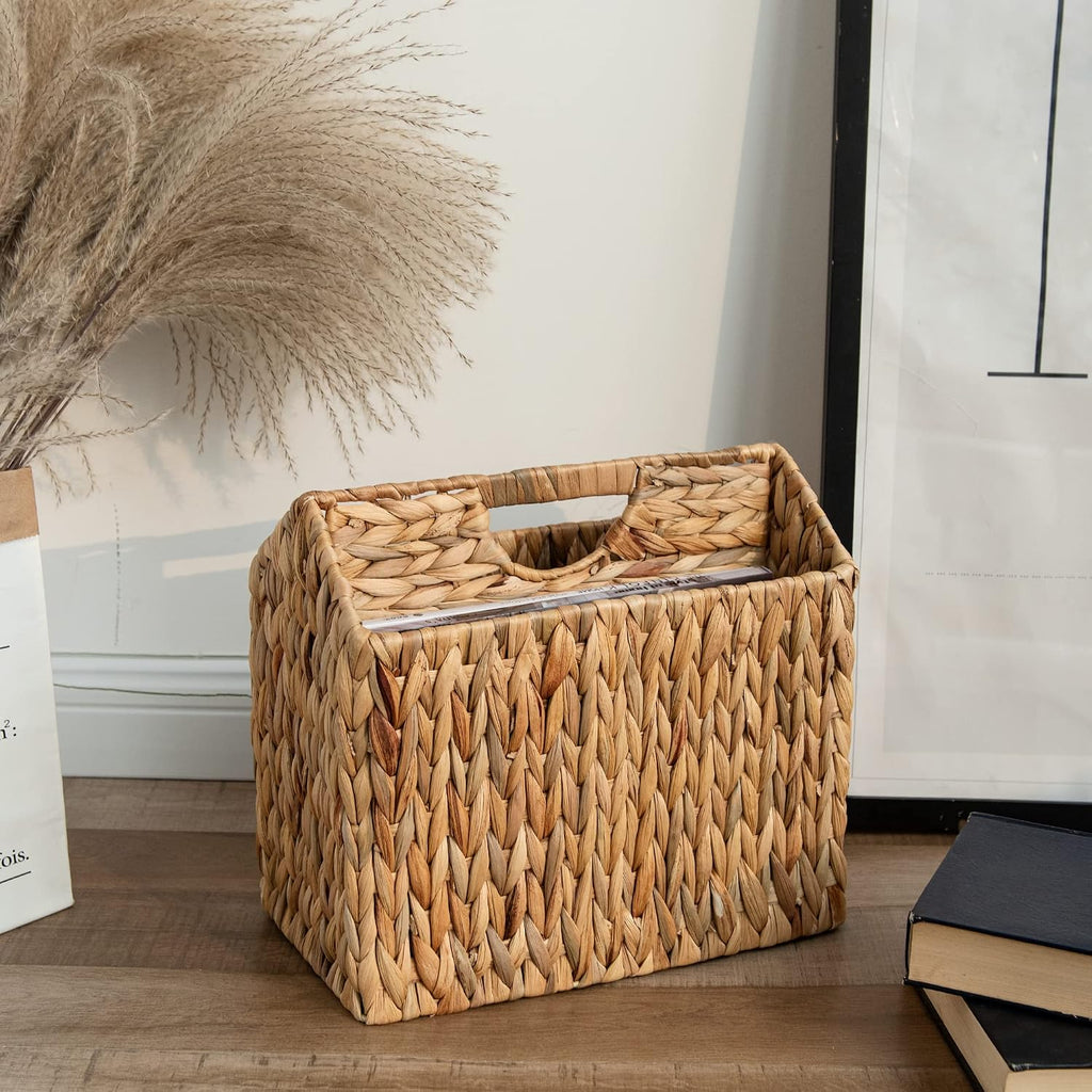 StorageWorks Hand-Woven Divided Magazine Basket, Rattan Magazine Holder, Natural Wicker Magazine Rack for Bathroom, Office, Water Hyacinth, 1 Pack