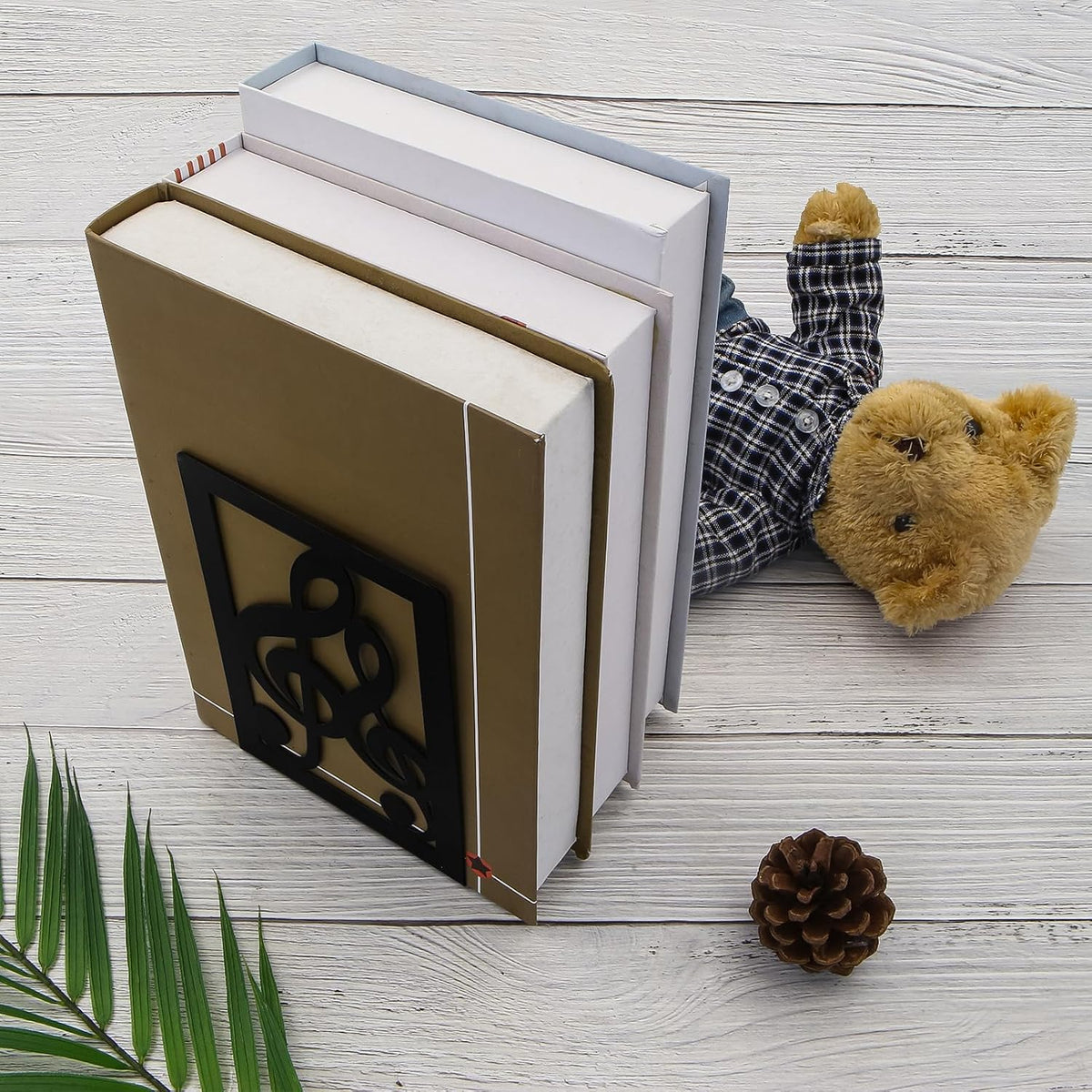 1 Pair Black Book Ends Musical Note Modern Bookends for Shelves,Metal Music Themed Book Holder Journal Book Organizer CD Holder Office Home Decorative Bookends for Back to School Student Kids Gift