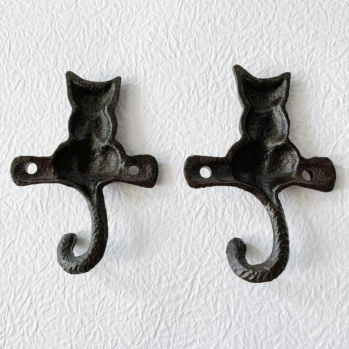 Rustic Cat-Shaped Decorative Wall Hook Rack Hangers for Hanging Clothes, Coats, Towels, Keys, and Hats, 2 Pack Antique Cast Iron Mounted Wall Hooks