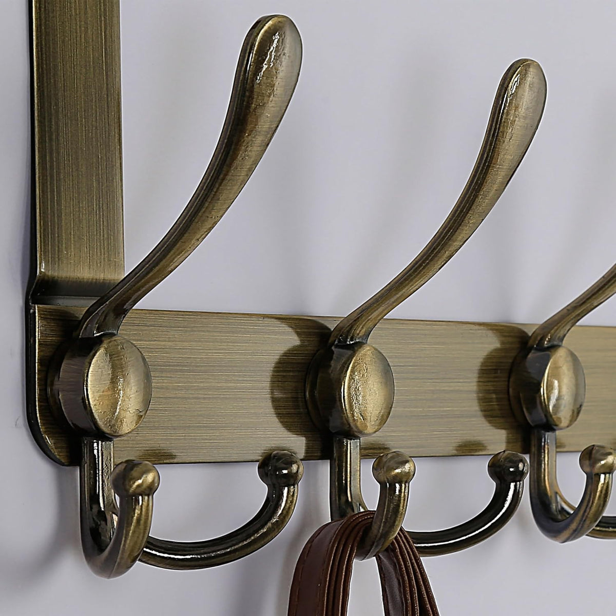 Dseap Over The Door Hook Hanger - Fits 1 3/8" to 1 3/4" Standard Doors | 5 Tri Hooks Heavy Duty Towel/Coat Rack | Door Organizer for Clothes, Jackets, Hats, Towels, Bronze
