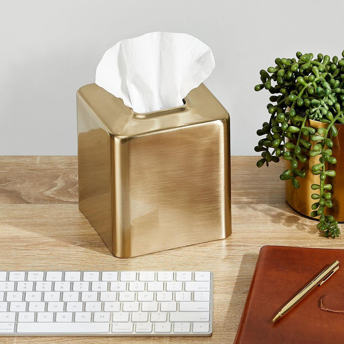 mDesign Metal Square Tissue Box Cover, Modern Facial Paper Holder - Accessories for Bathroom Vanity Countertop, Bedroom Dresser, Night Stand, Desk, Office and End Table - Unity Collection - Soft Brass