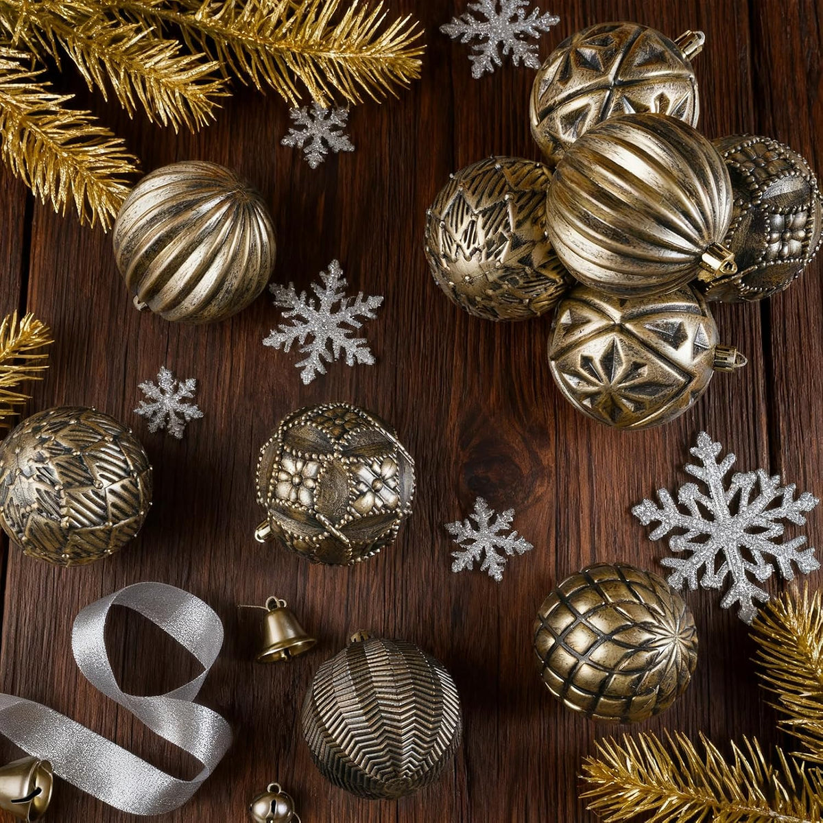 XmasExp Vintage Rustic Christmas Ball Ornaments Sets Farmhouse Distressed Christmas Tree Decorations Shatterproof Antique Traditional Style Xmas Hanging Ornaments （Bronze, 12Pcs
