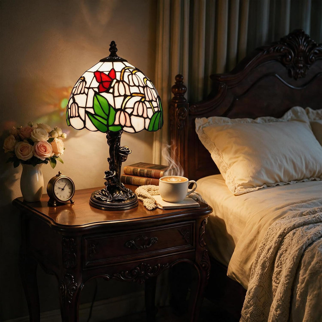 Tiffany Lamp,Vintage Lily of the Valley lamp,8" Stained Glass Lamp