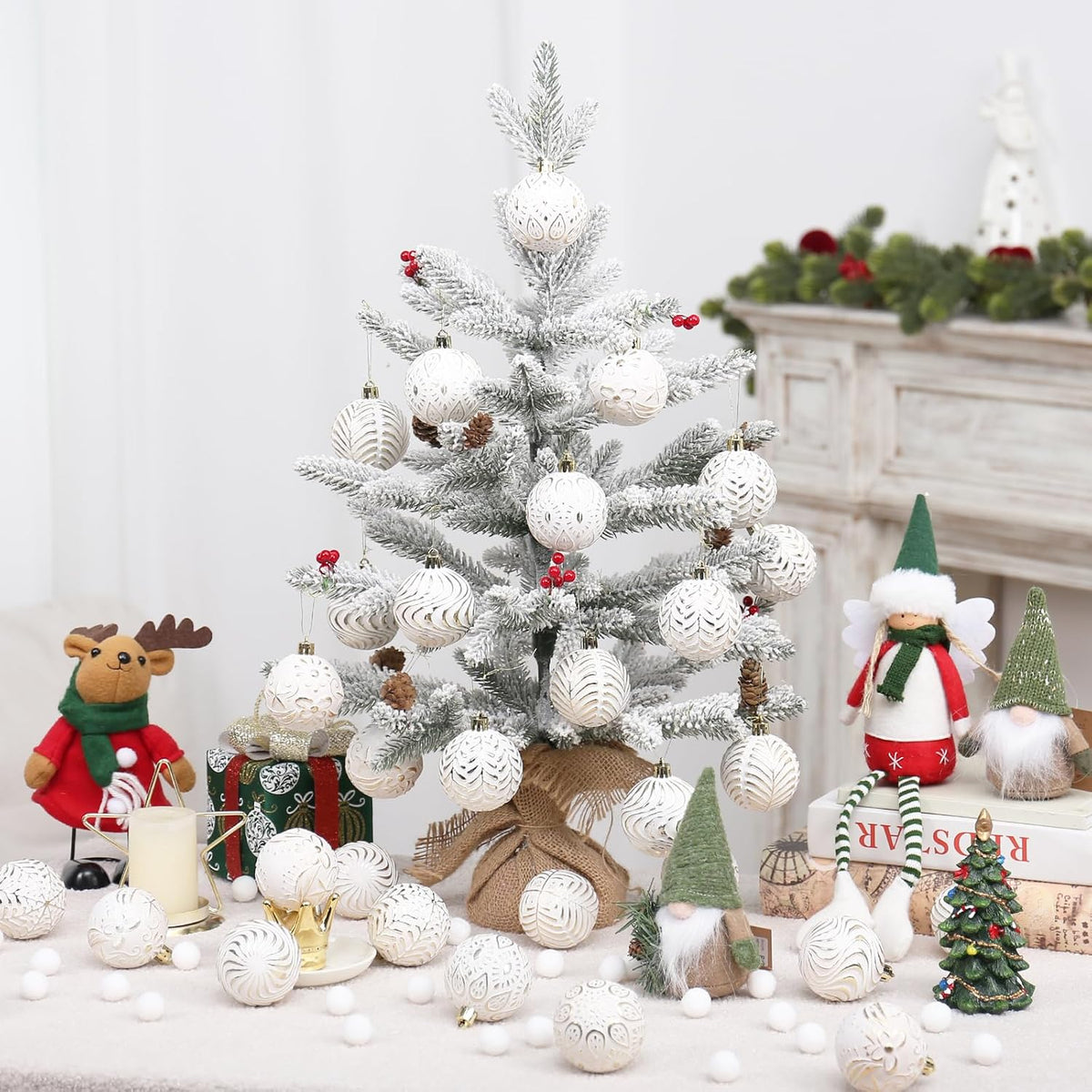 30PCS Gold/White Christmas Ball Ornaments Set for Xmas Tree Decorations