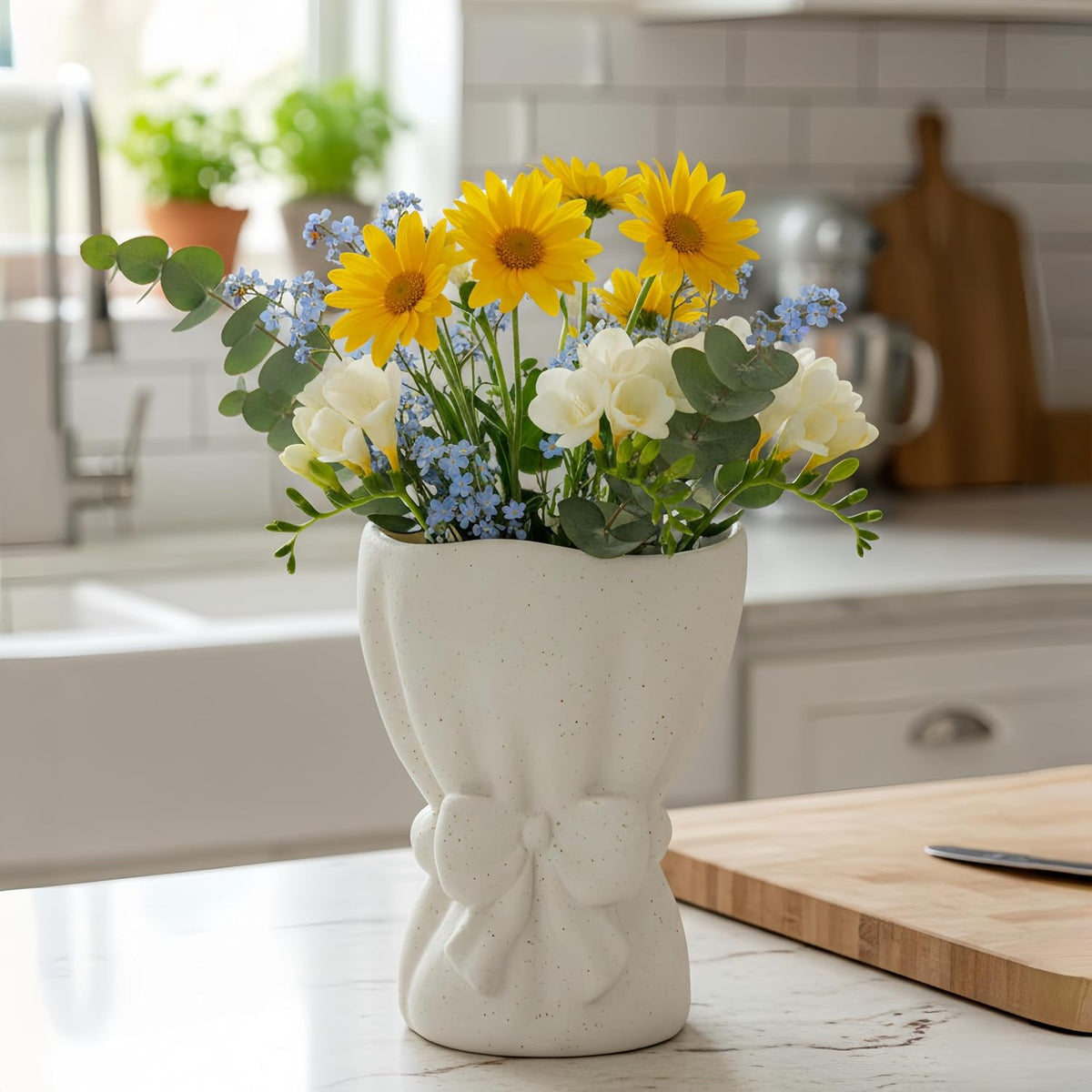 Lvases Bow Knot White Ceramic Decorative Flower Vase for Home Decor