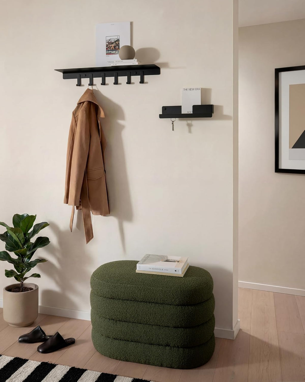 Kazai. Key Holder for Wall 'Holmsen' | Minimalist Key Hooks Design from Berlin | Modern Key Hanger with Metal Shelf | Key Hook Wall Mounted as Hallway Furniture | Black