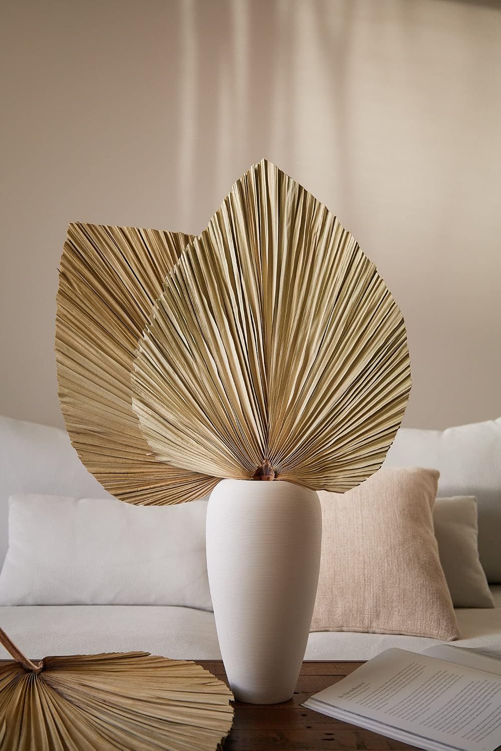Dried Palm Leaves 5Pcs 18" Large Natural Trimmed Palm Spear Tropical Palm Leaves Fans Boho Wedding Decor Hawaiian Luau Party Holidays Kitchen Table Dried Flowers Pampas Grass Decoration