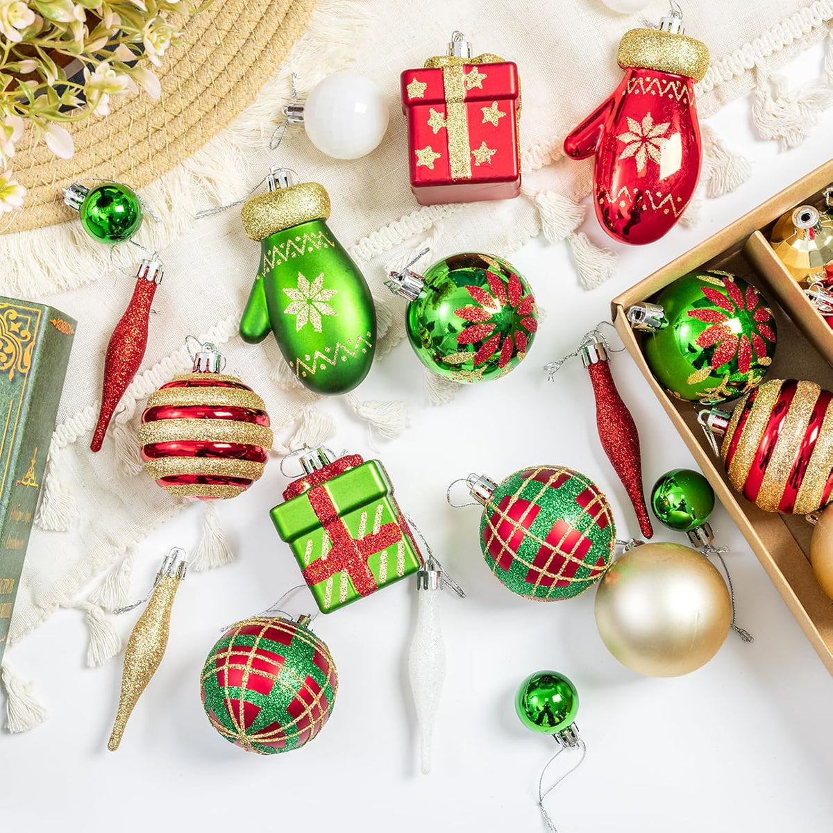 58pcs Classic Christmas Balls Ornaments Set, Red Green Gold Tree Hanging
