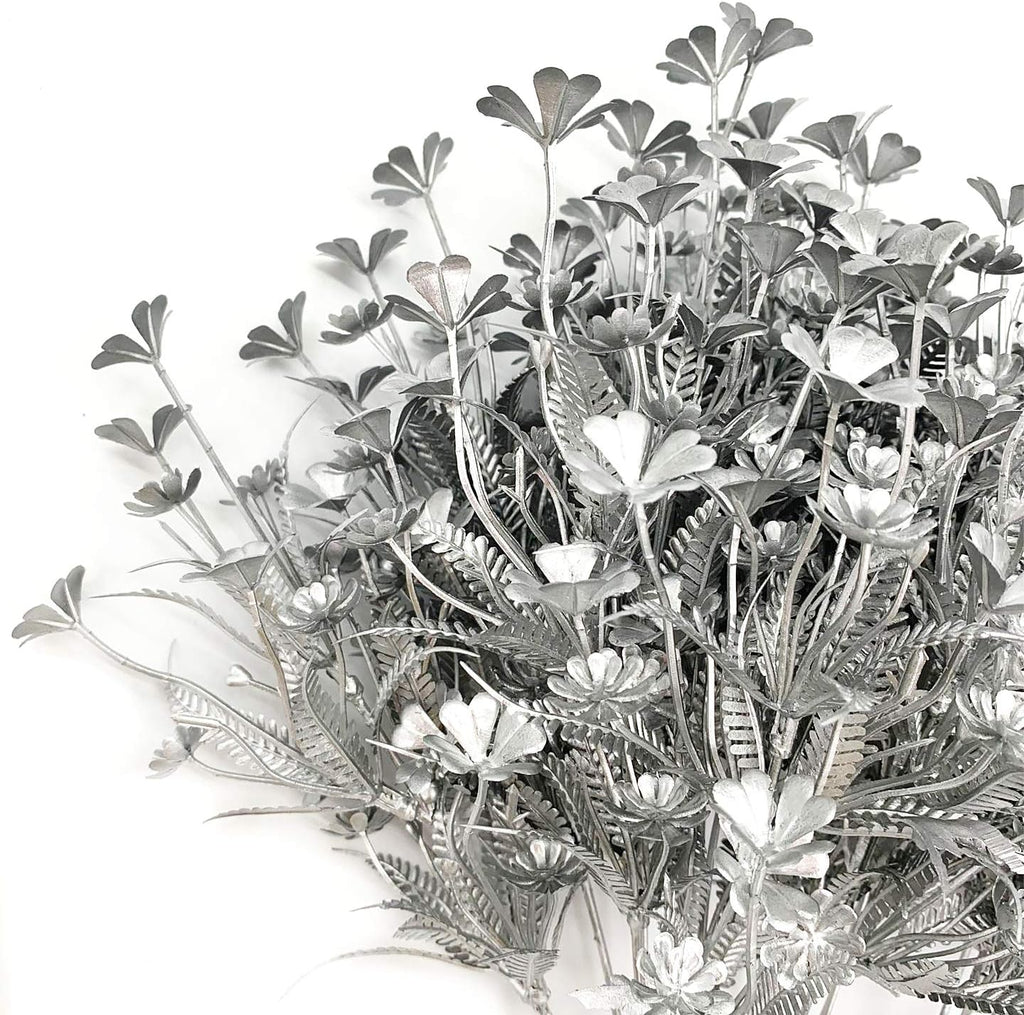Artificial Plants for Christmas, Fake Silver Plant Four Leaves Clover Plant Bushes Faux Shrubs Greenery Indoor Outside Hanging Planter Home Garden Decor Festival Decoration - Silver 4 Pcs