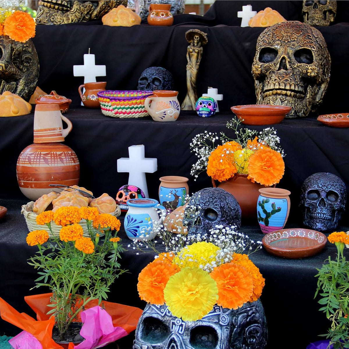 Daifunli 72 Pcs Day of The Dead Artificial Marigold Flowers, Three Color
