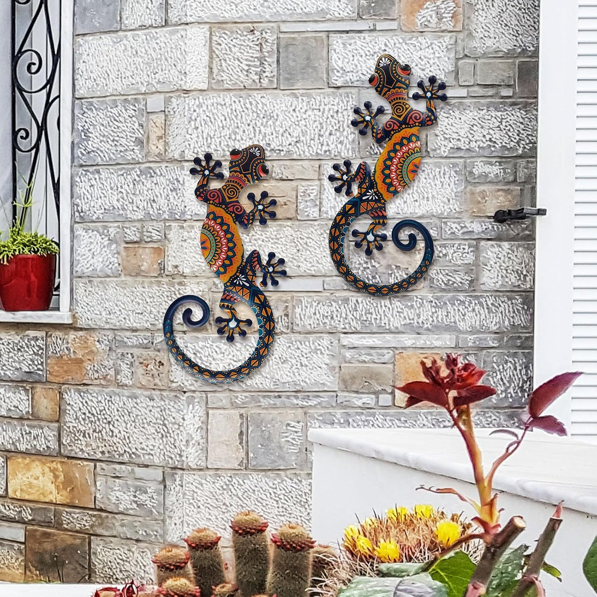 LIFFY Metal Lizard Gecko Wall Art - 2 Pack 15 Inch Metal Wall Decor, Lizard Outdoor Hanging Glass Sculpture Decoration for Yard Garden Art, Patio Fence Home, Unique Gift Ideas
