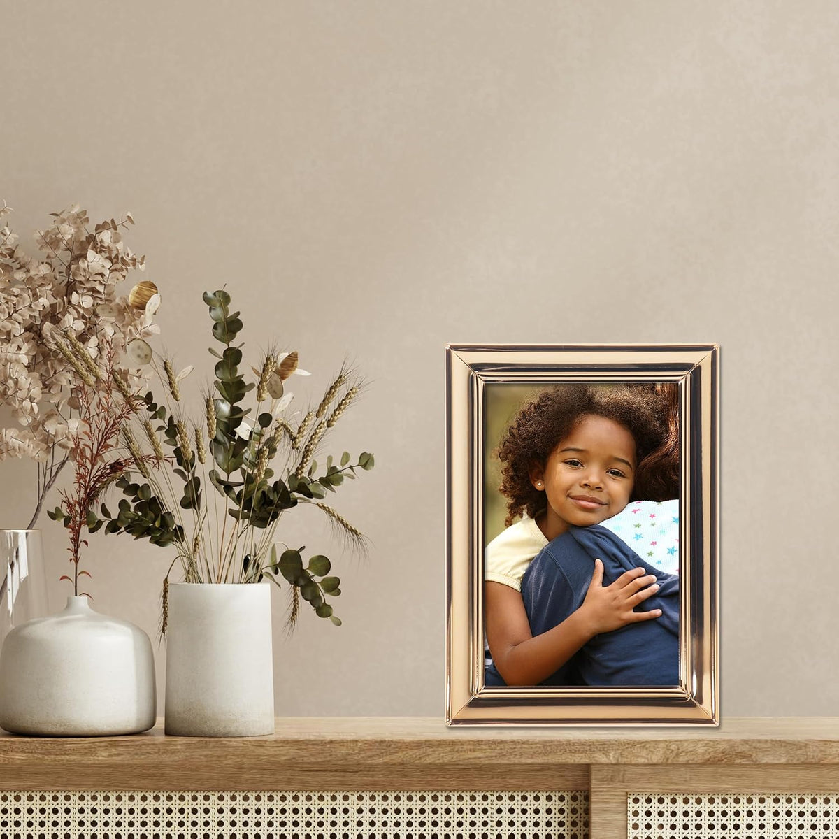 Lawrence Frames Strata Metal Picture Frame, 4x6, Gold