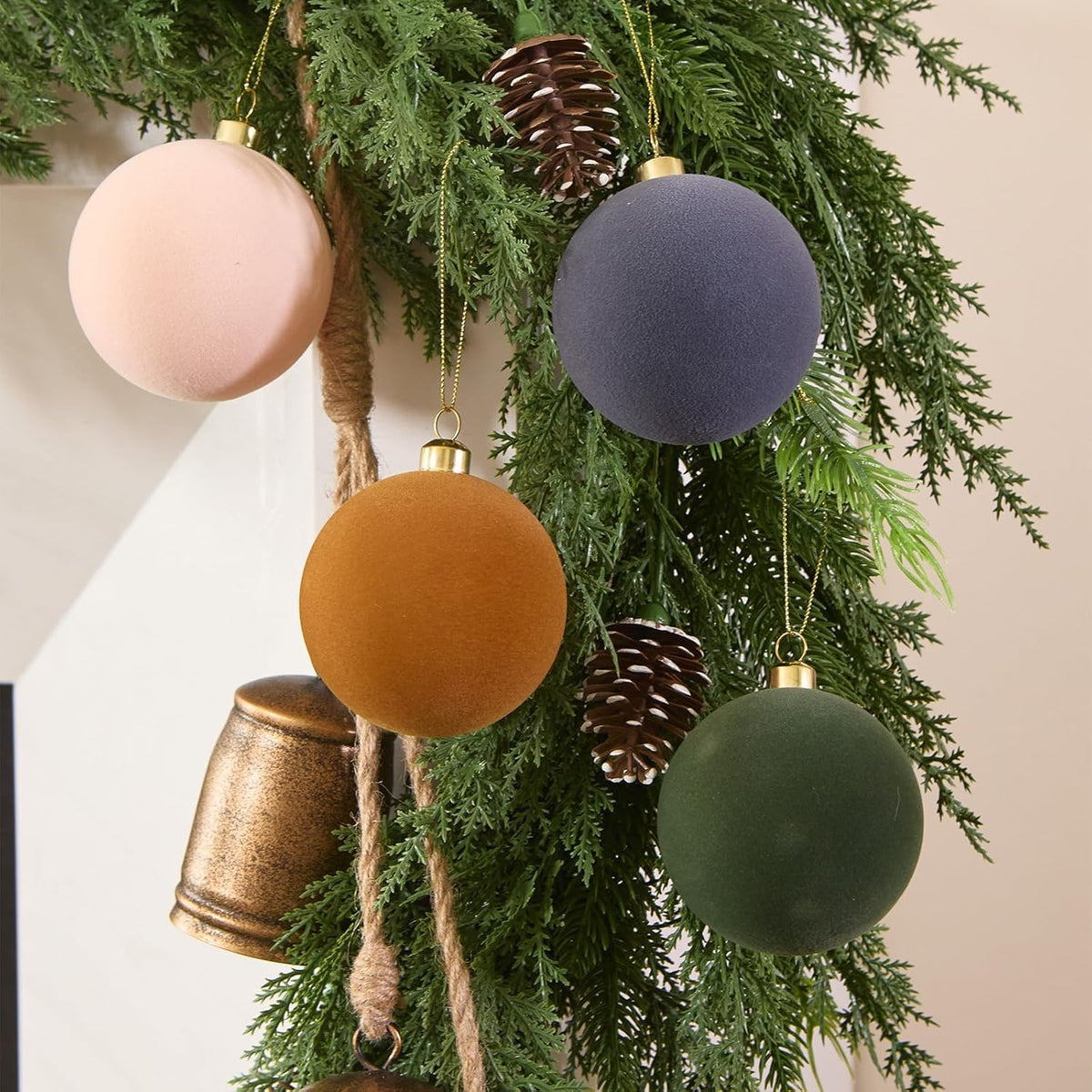 DN DECONATION Velvet Christmas Ball Set, Multi-Color Christmas Tree Decor