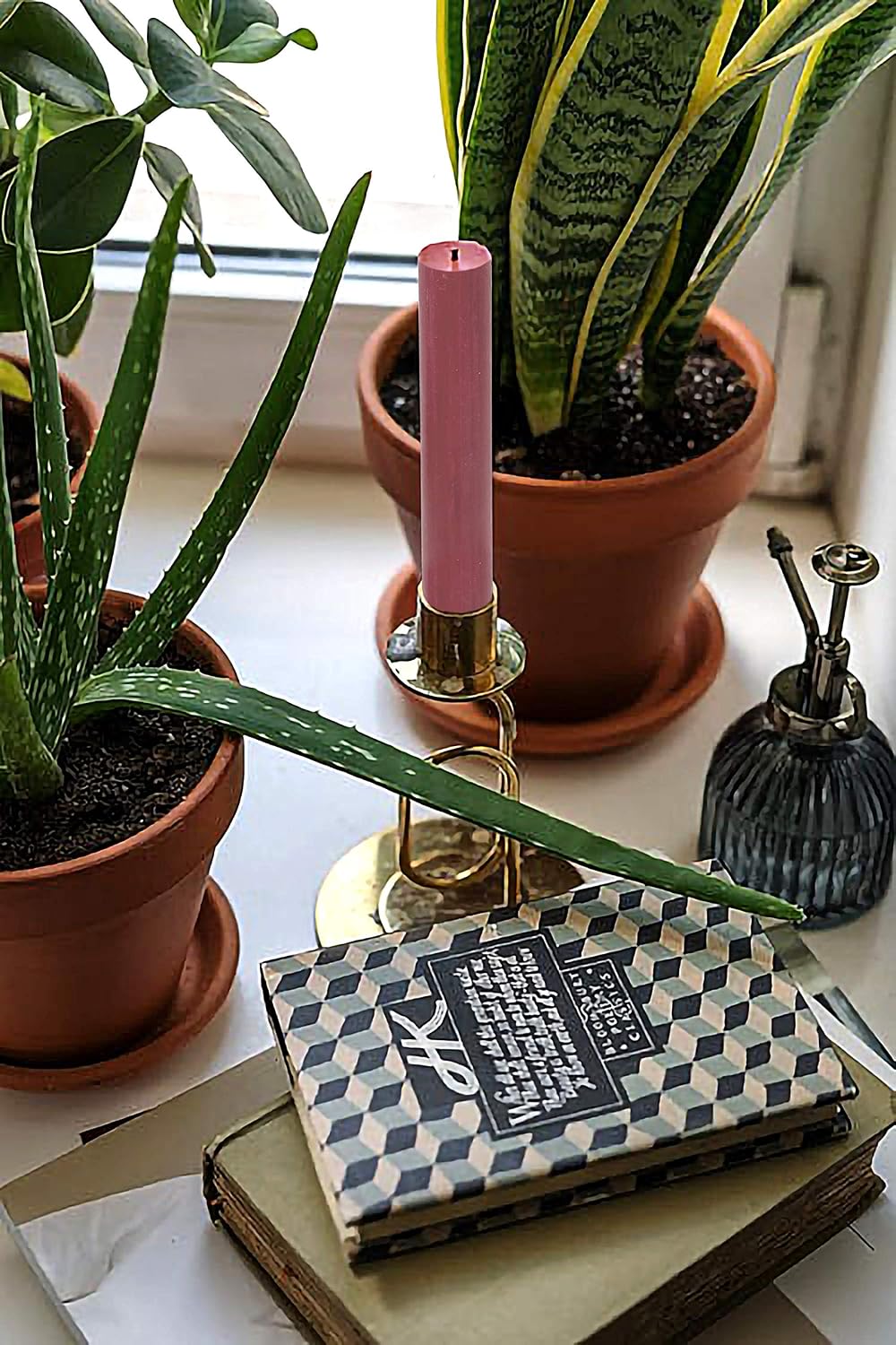 Hyoola 10 Inch Dinner Candles - 12 Pack - Rose Pink Tall Unscented Rustic Long Burning Candle Sticks