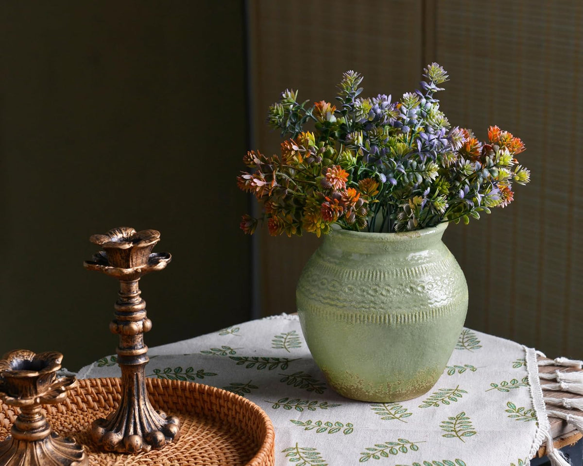 Quoowiit Ceramic Rustic Farmhouse Vase, Green Distressed Flower Vase for Home Decor, Boho Decorative Vases for Centerpiece Table Decorations, Vases for Living Room Kitchen Entryway Mantle Shelf Decor