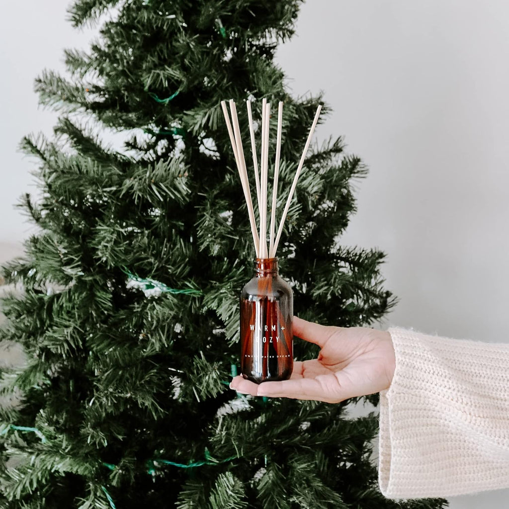 Sweet Water Decor Warm and Cozy Reed Diffuser Set - Fall and Winter Reed Diffuser Set for Home - Orange, Cinnamon, Ginger, Clove Scented Room Fragrance - Lasts 4+ Months, Made in the USA