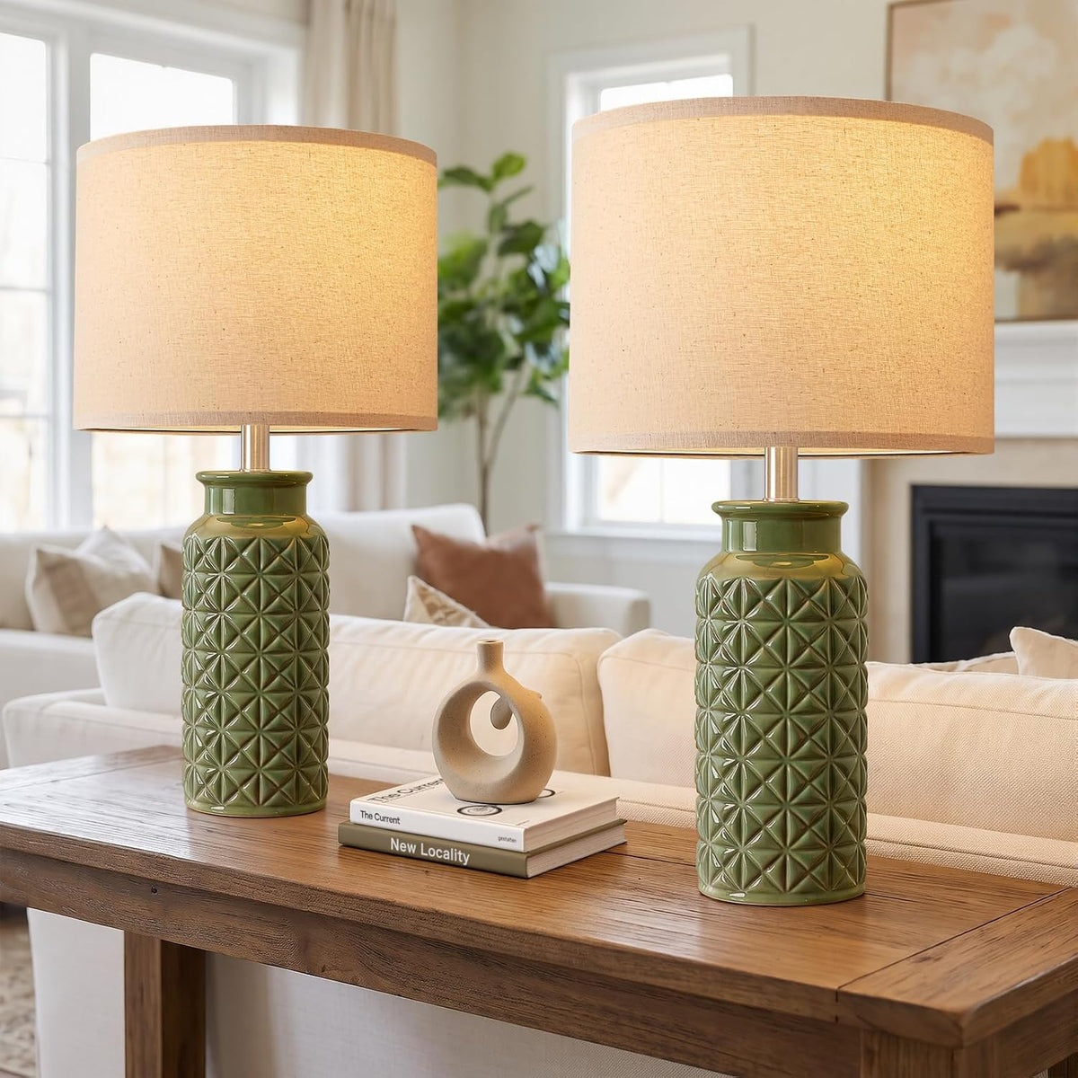 Innqoo 22.6" Modern Ceramic Bedside Lamps Set of 2, Lamps for Bedroom,Green