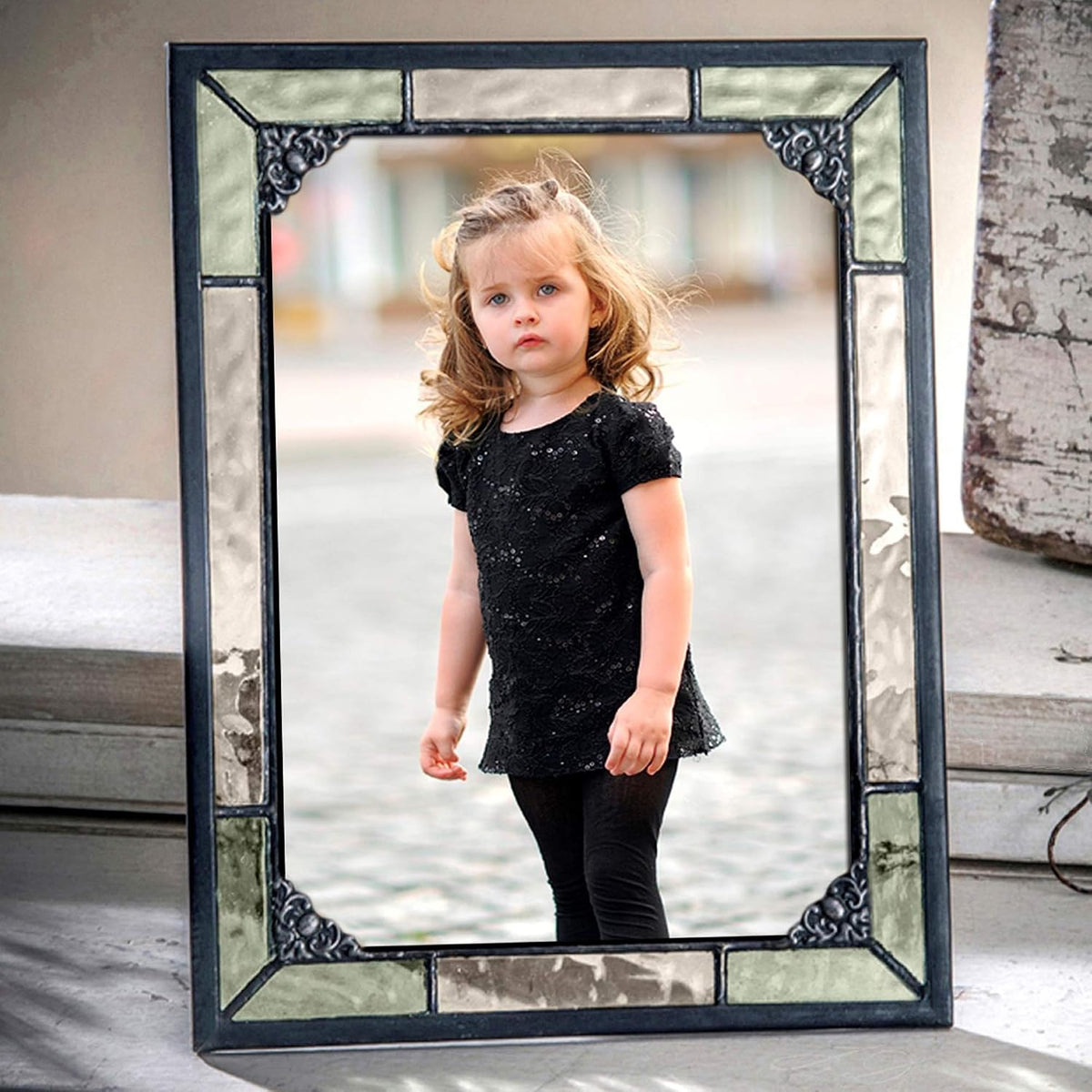J Devlin Vintage Glass Picture Frame, 5x7 Horizontal/Vertical, Multicolor