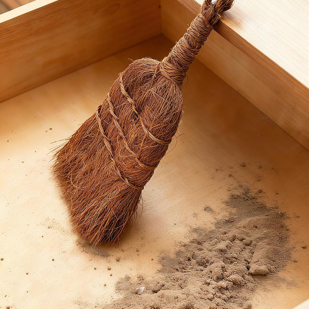 Mini Metal Dustpan and Brush Set, Dustpan and Natural Palm Fiber Hand Broom