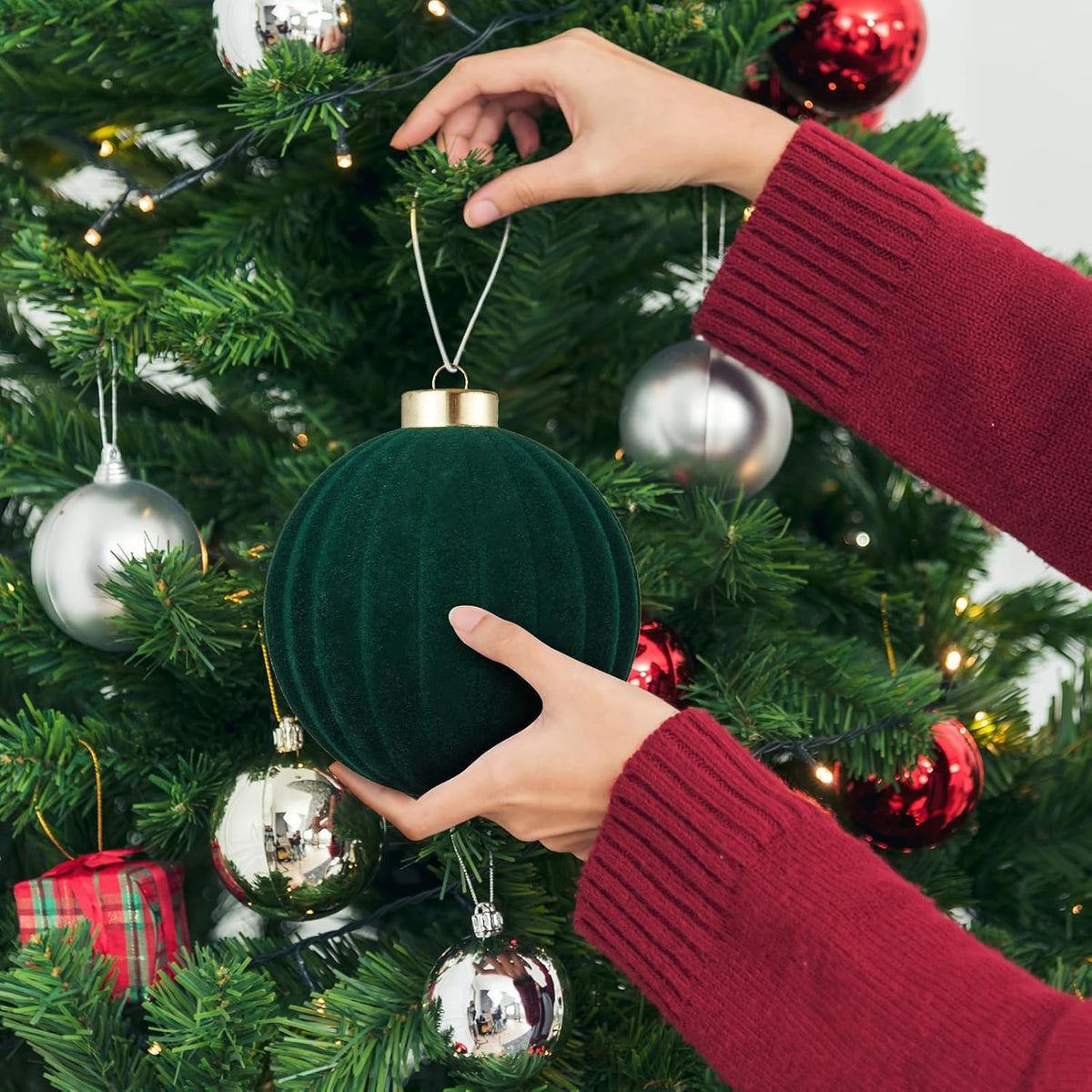 Large Velvet Christmas Ball Ornaments - 4 Inch Flocked Christmas Balls Shatterproof Decorative Hanging Ornaments Set for Xmas Tree Holiday Wedding Party Decor (Dark Green, 4pcs)