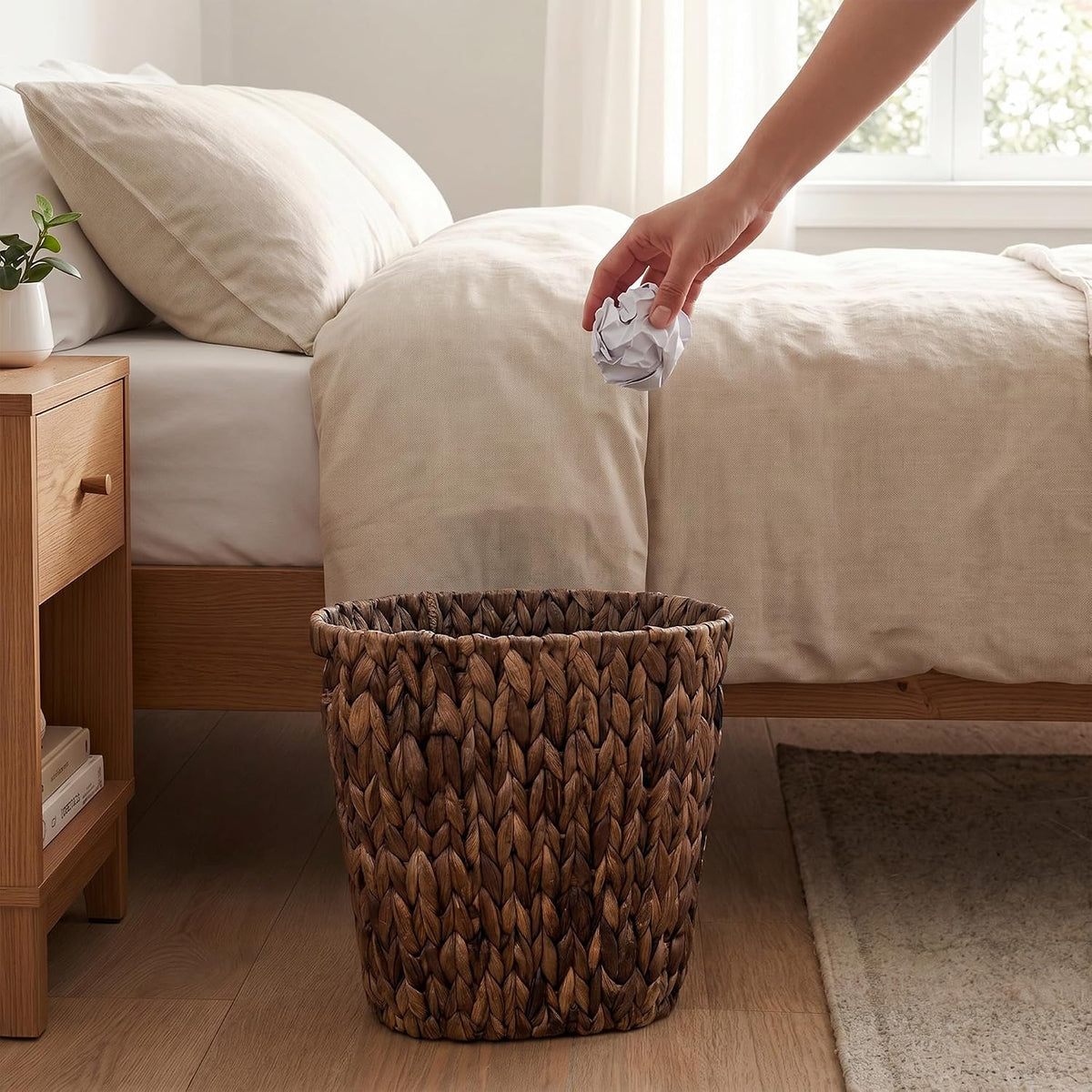 iEGrow 2 Pack Wicker Trash Can, Wicker Waste Basket for Bathroom, Woven Black Hyacinth Wicker Boho Garbage Can Built-in Handles for Bedroom, Office, Decor Home, Kitchen, Living Room (Oval)