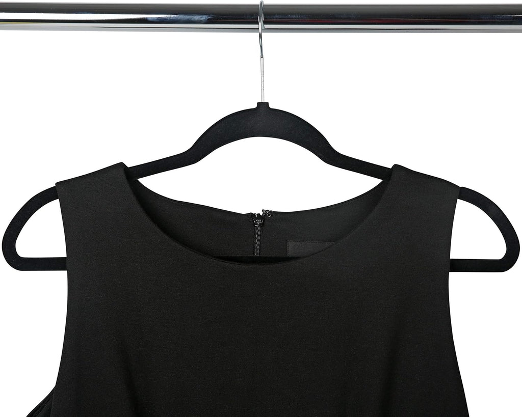 Simplify 10 Super Slim Velvet Huggable Hangers in Black